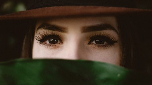A No-Nonsense Guide To Banishing Dark Circles & Puffiness