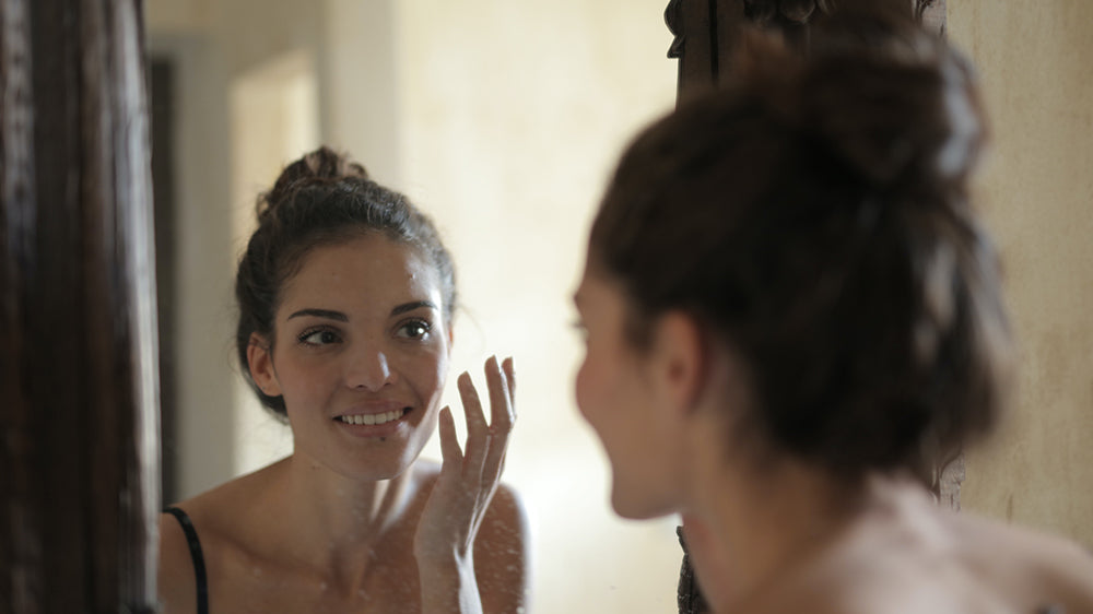2-Step Guide To Applying Eye Cream & Face Serum